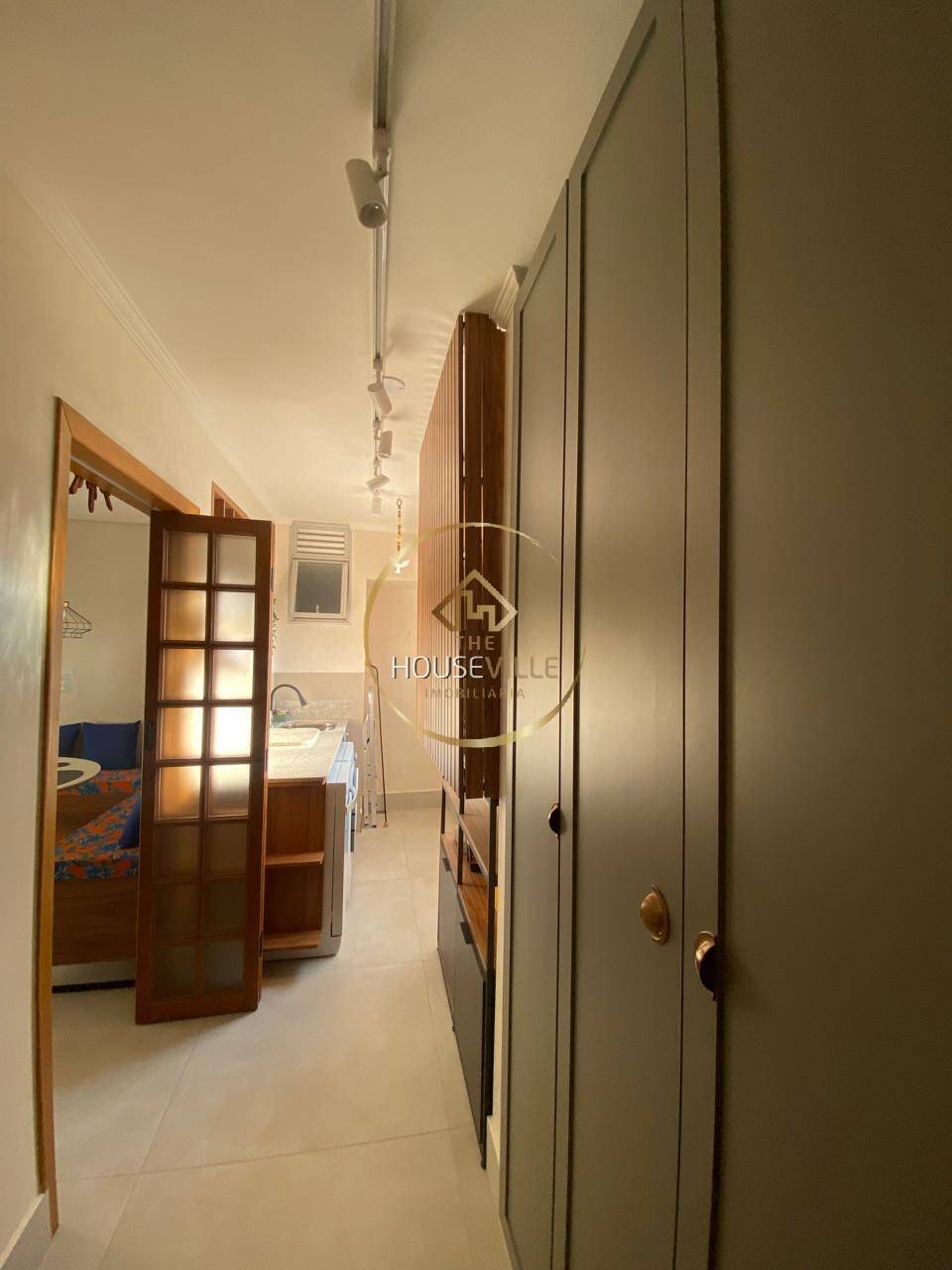 Apartamento à venda com 4 quartos, 247m² - Foto 13