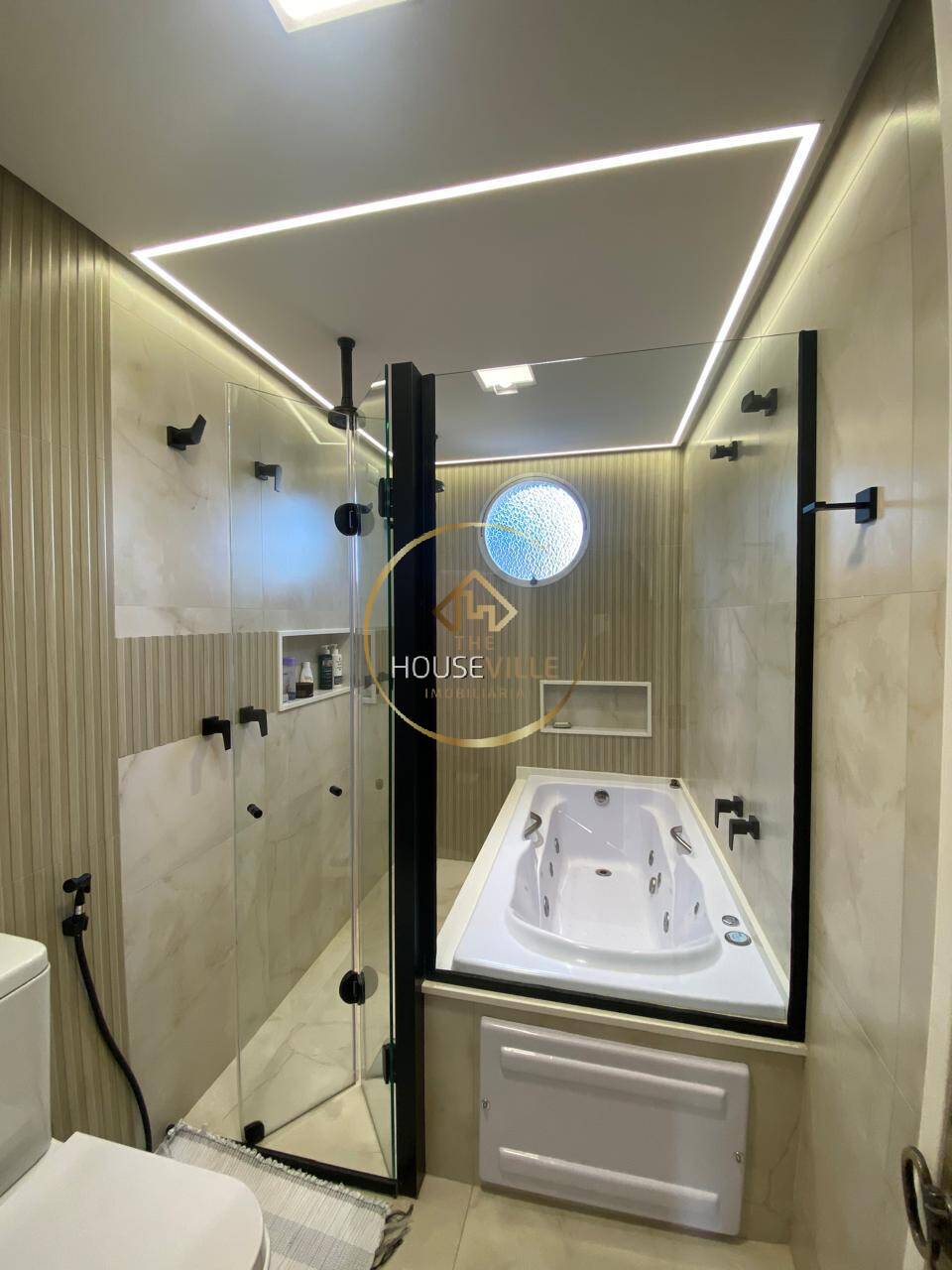 Apartamento à venda com 4 quartos, 247m² - Foto 30