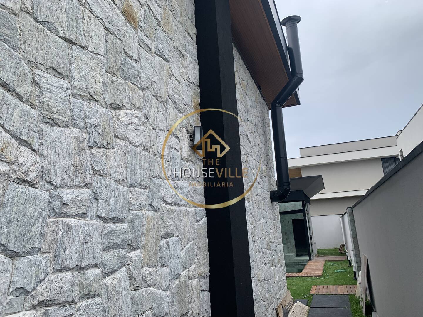 Casa de Condomínio à venda com 4 quartos, 385m² - Foto 10