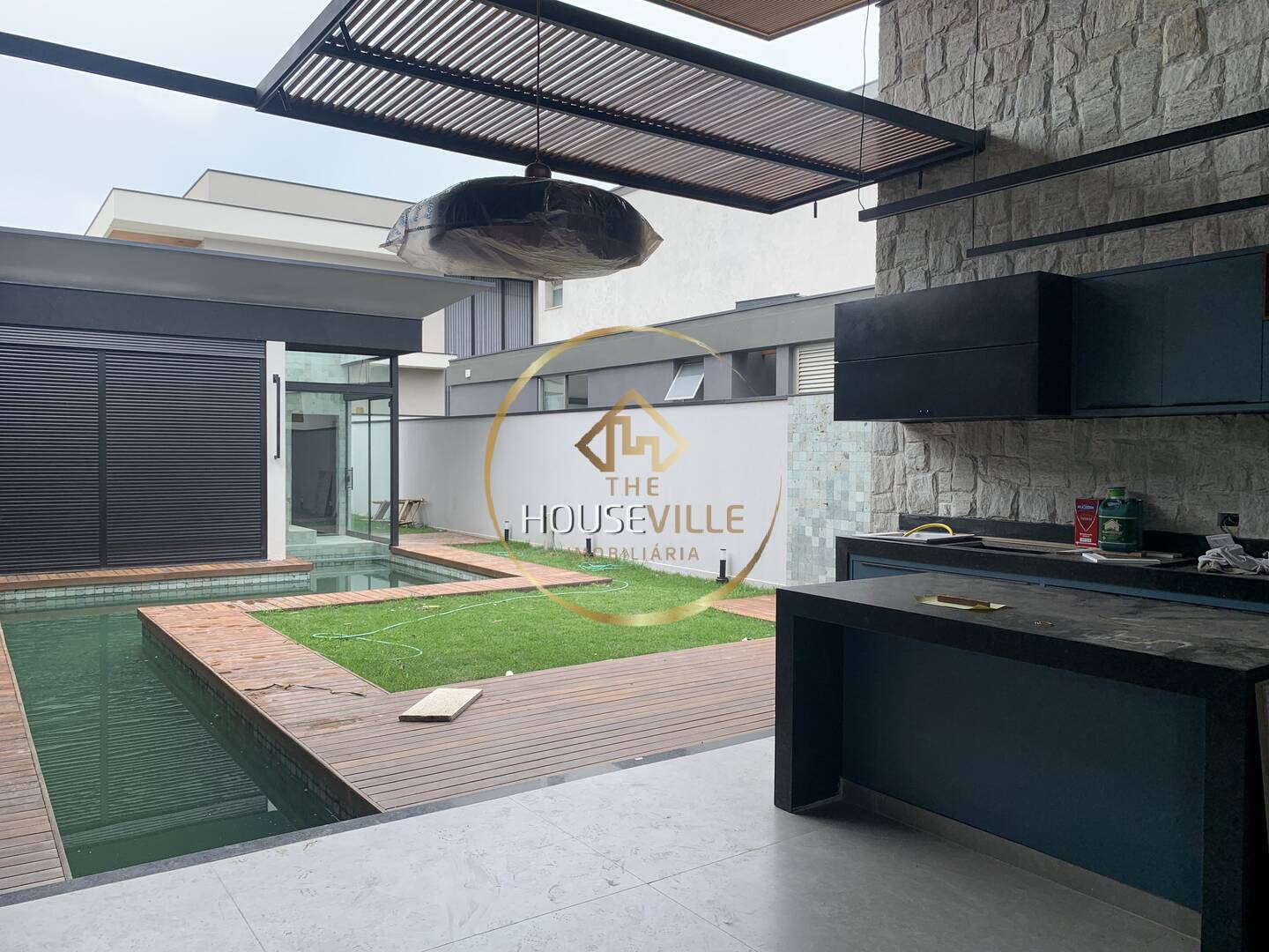 Casa de Condomínio à venda com 4 quartos, 385m² - Foto 12