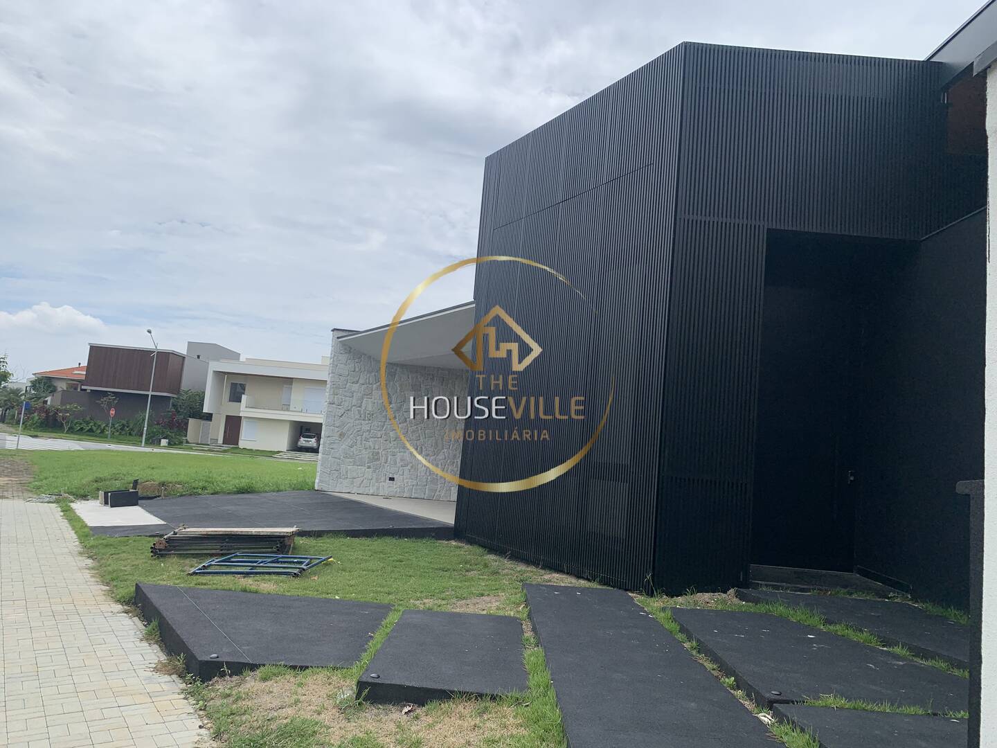 Casa de Condomínio à venda com 4 quartos, 385m² - Foto 16