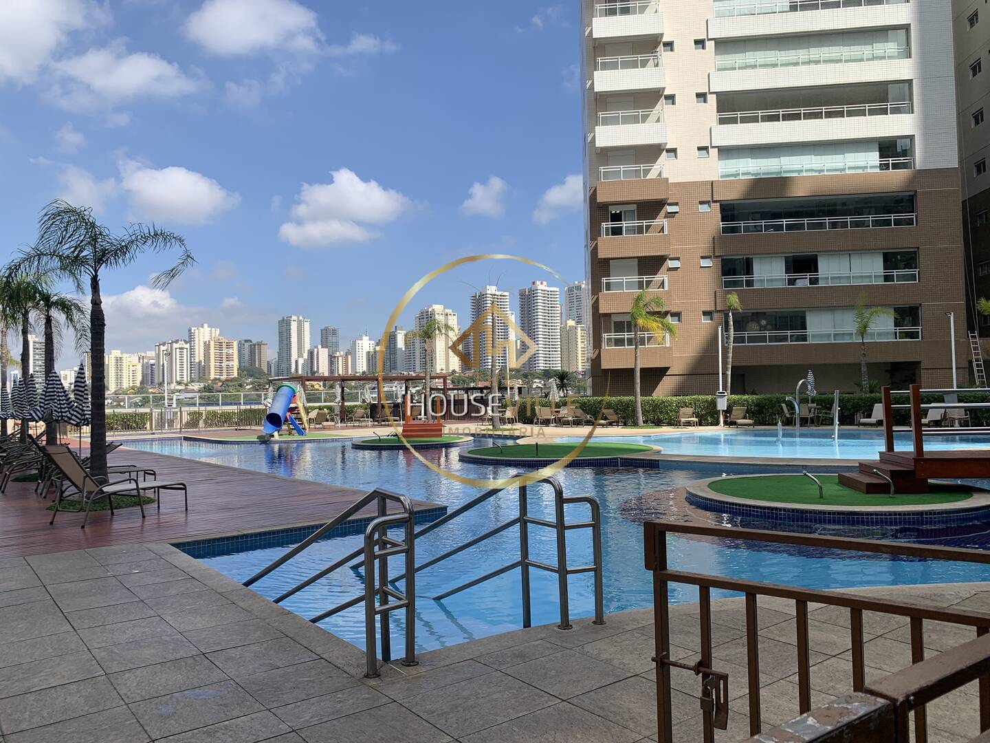 Apartamento à venda com 3 quartos, 288m² - Foto 13
