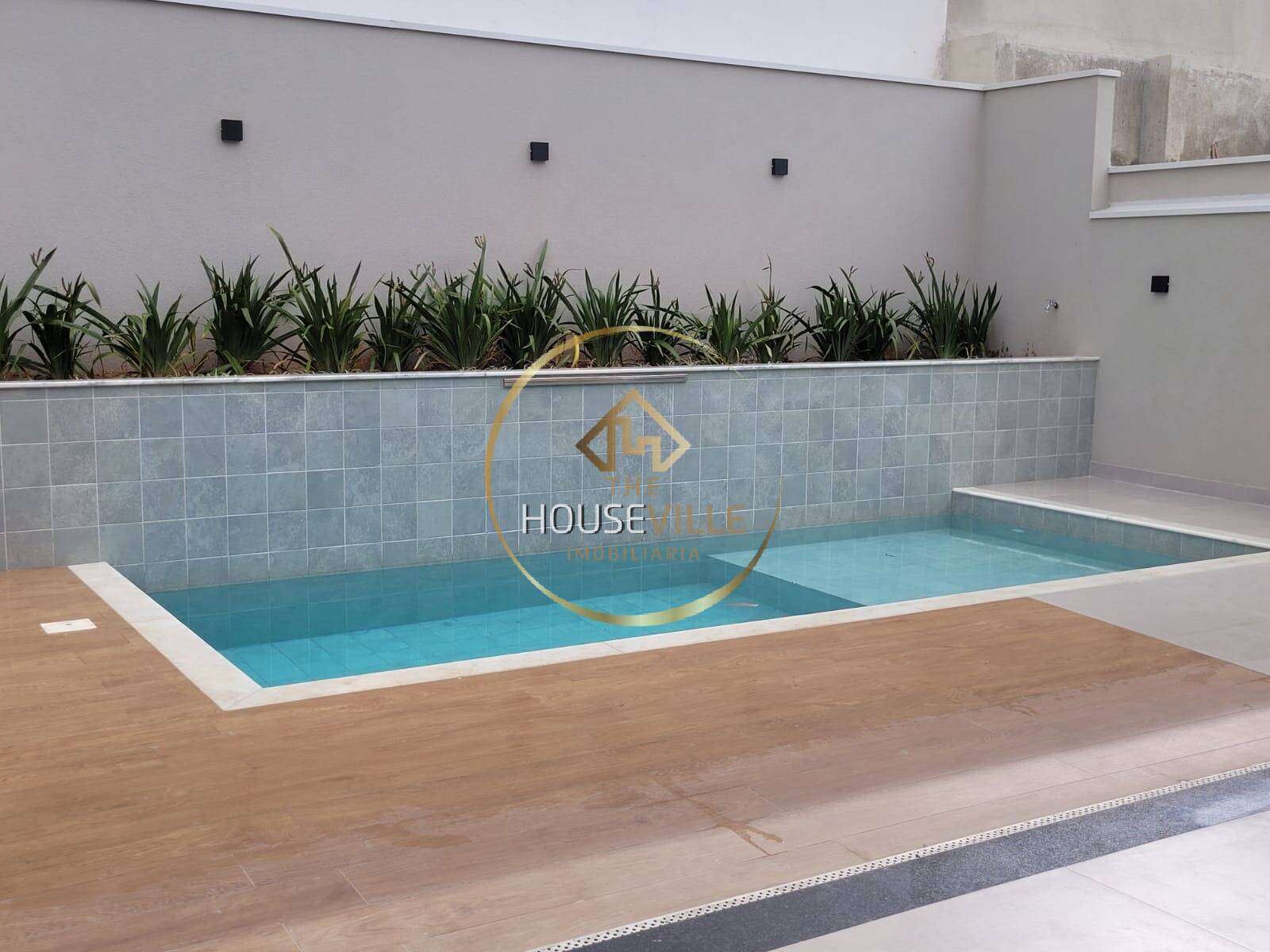 Casa de Condomínio à venda com 4 quartos, 263m² - Foto 2