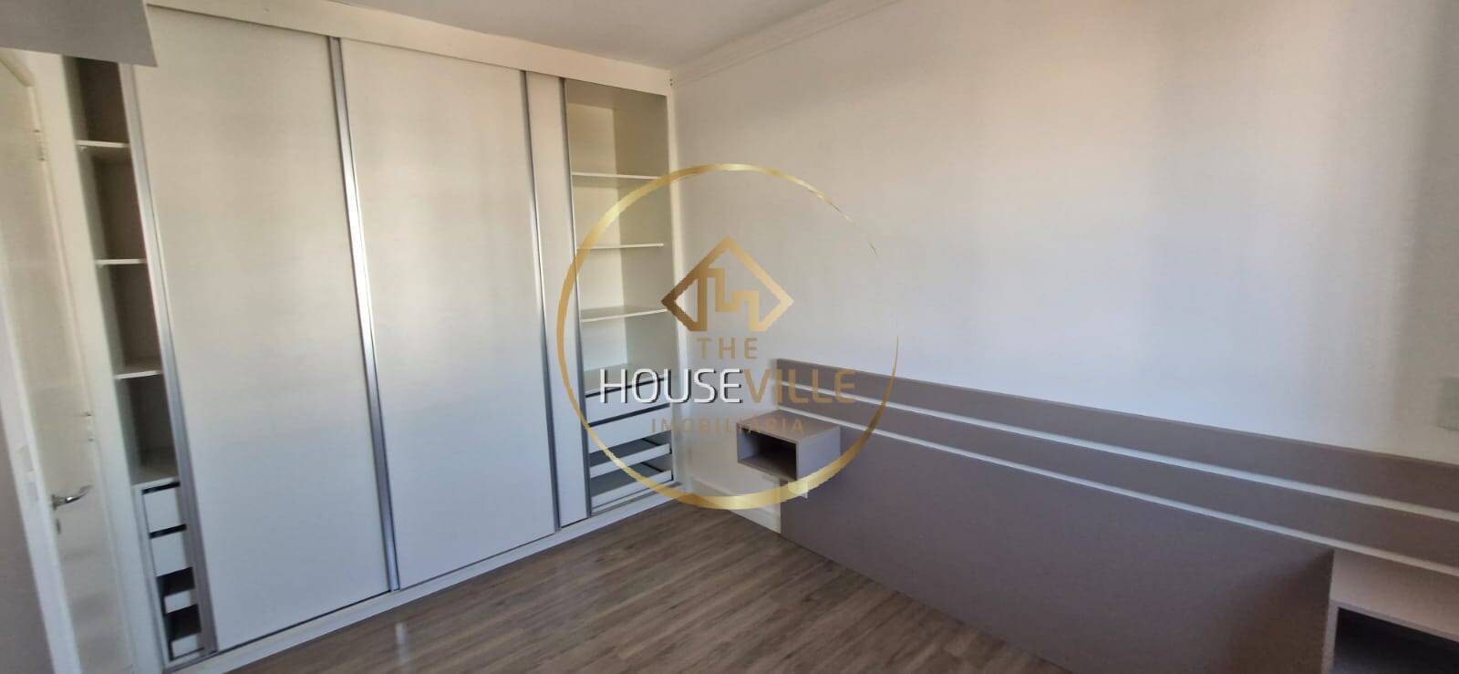 Apartamento para alugar com 2 quartos, 55m² - Foto 4