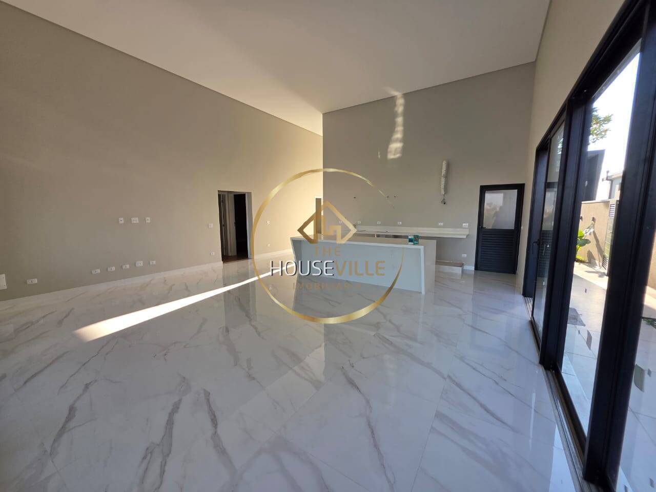 Casa de Condomínio à venda com 4 quartos, 288m² - Foto 3