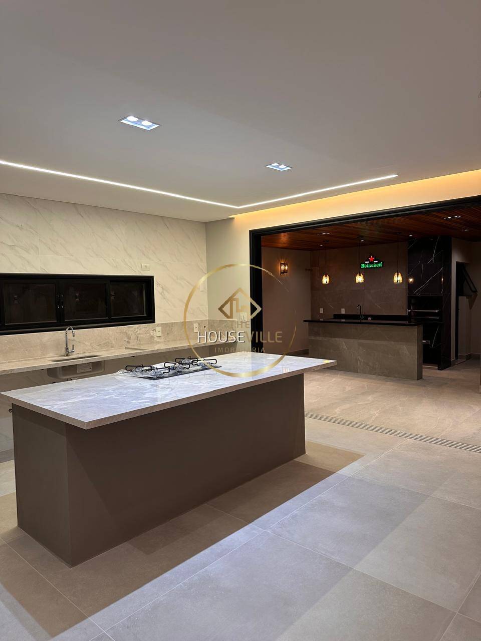 Casa de Condomínio à venda com 3 quartos, 252m² - Foto 3