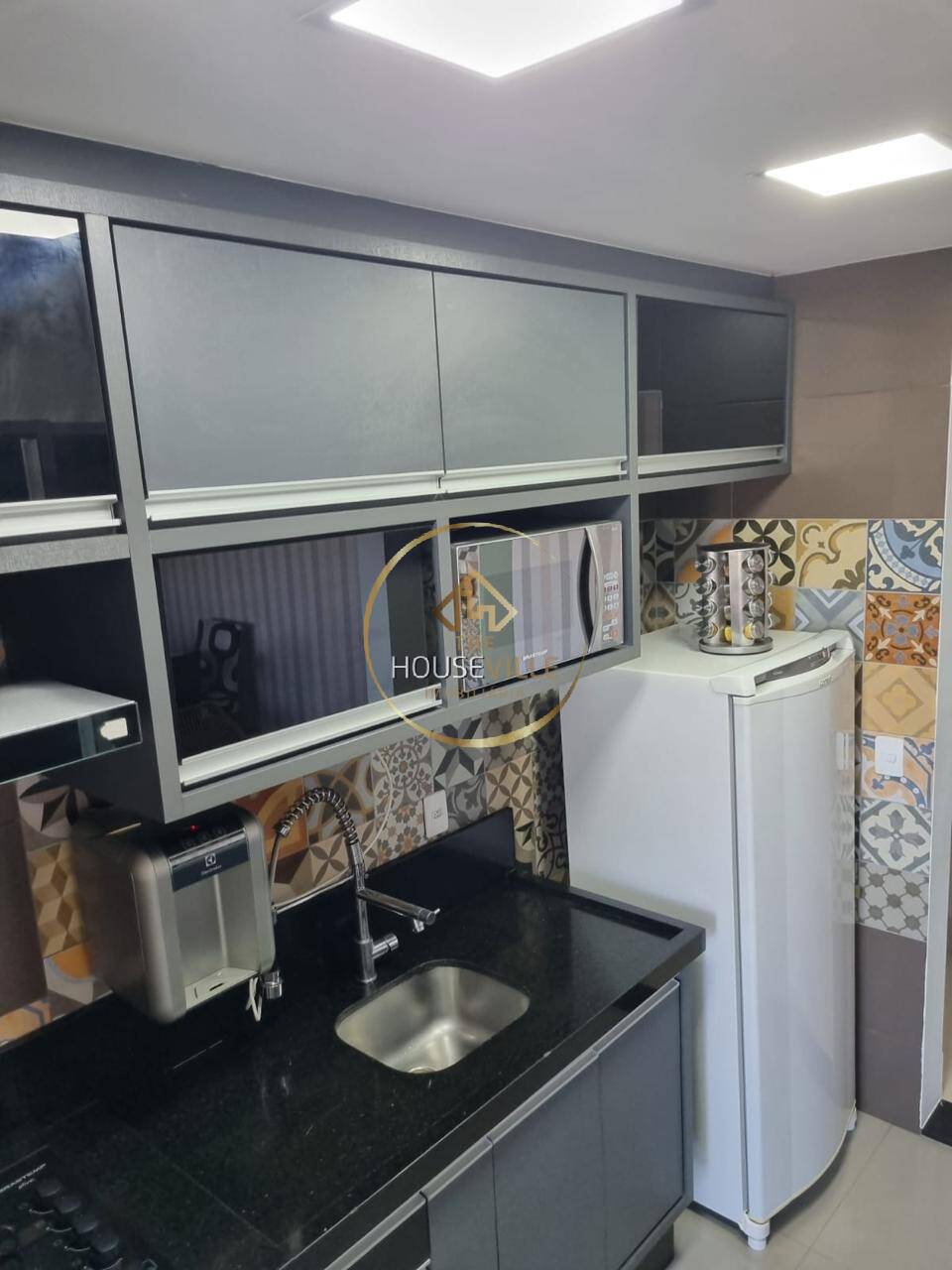 Apartamento à venda com 3 quartos, 87m² - Foto 2