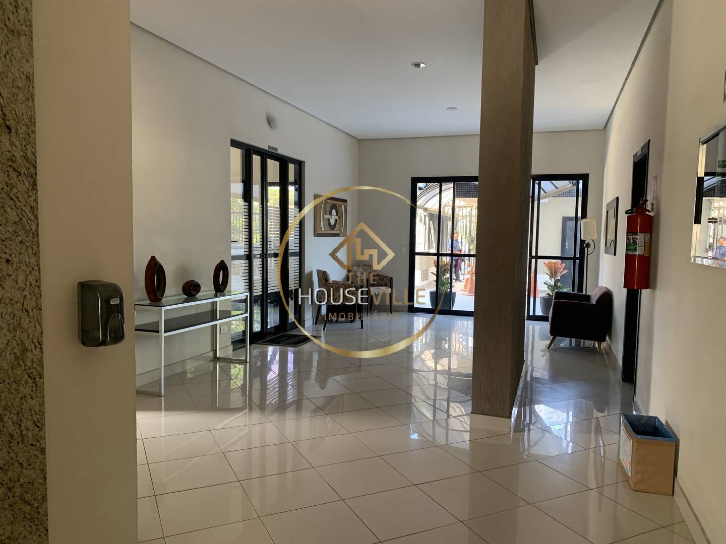 Apartamento à venda com 3 quartos, 97m² - Foto 22