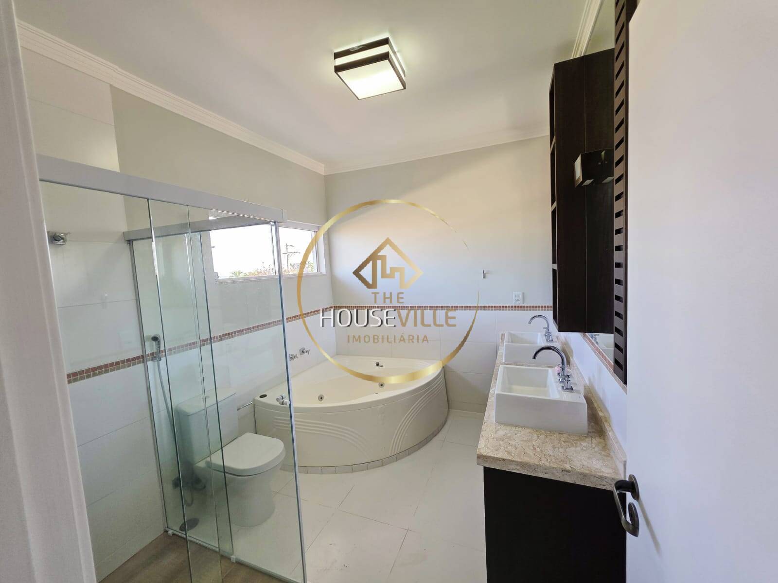 Casa de Condomínio à venda com 4 quartos, 245m² - Foto 17
