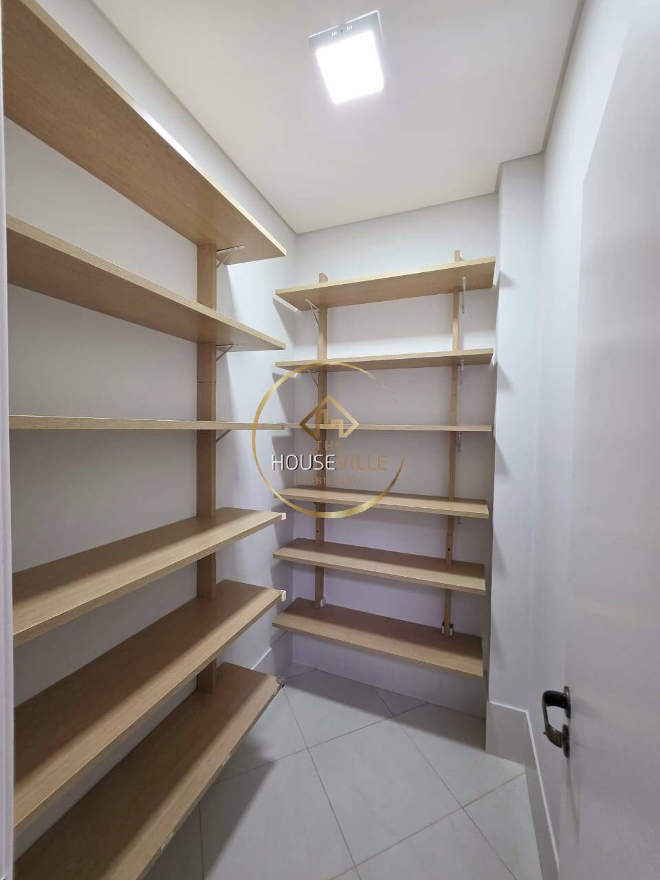 Casa de Condomínio à venda com 4 quartos, 245m² - Foto 6