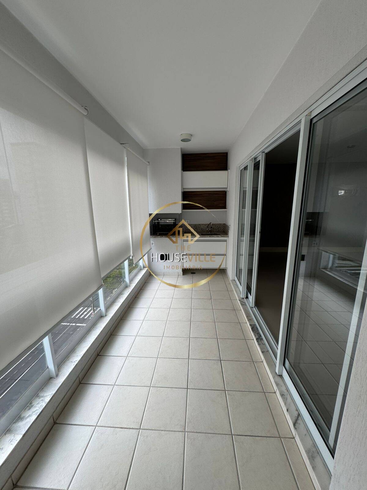 Apartamento à venda com 3 quartos, 144m² - Foto 9
