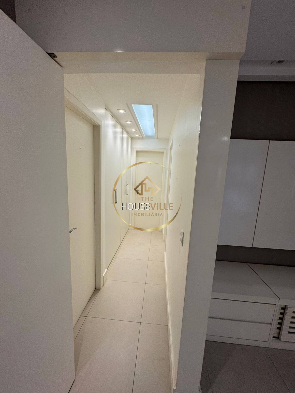 Apartamento à venda com 3 quartos, 144m² - Foto 13