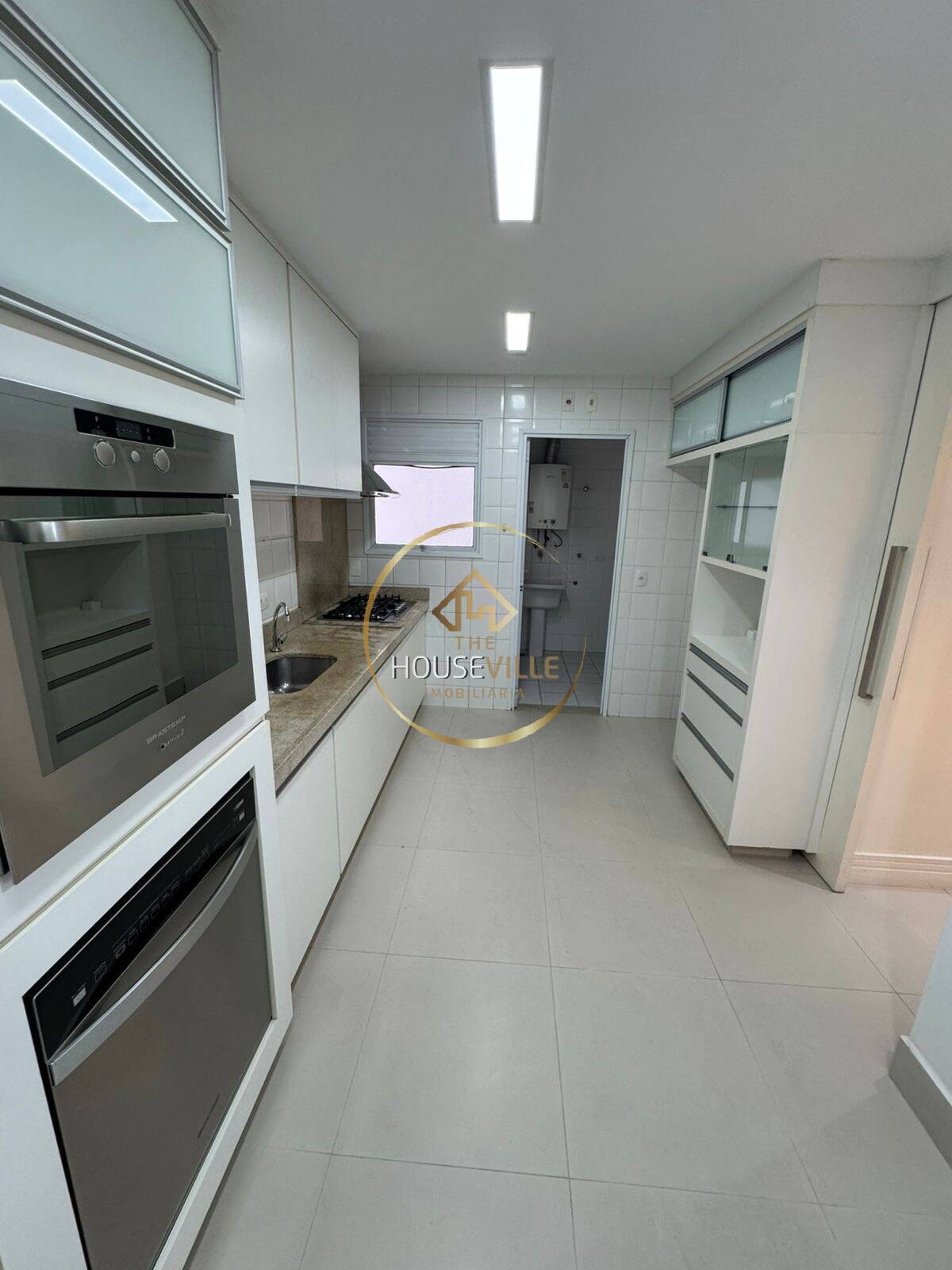 Apartamento à venda com 3 quartos, 144m² - Foto 7