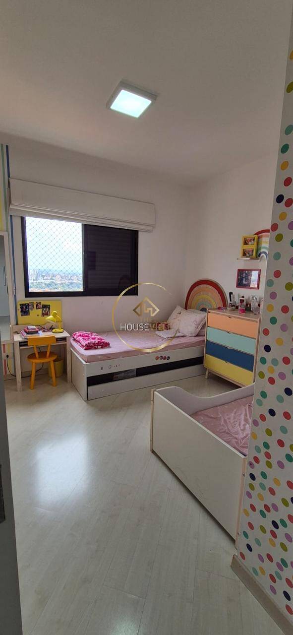 Apartamento à venda com 3 quartos, 181m² - Foto 19