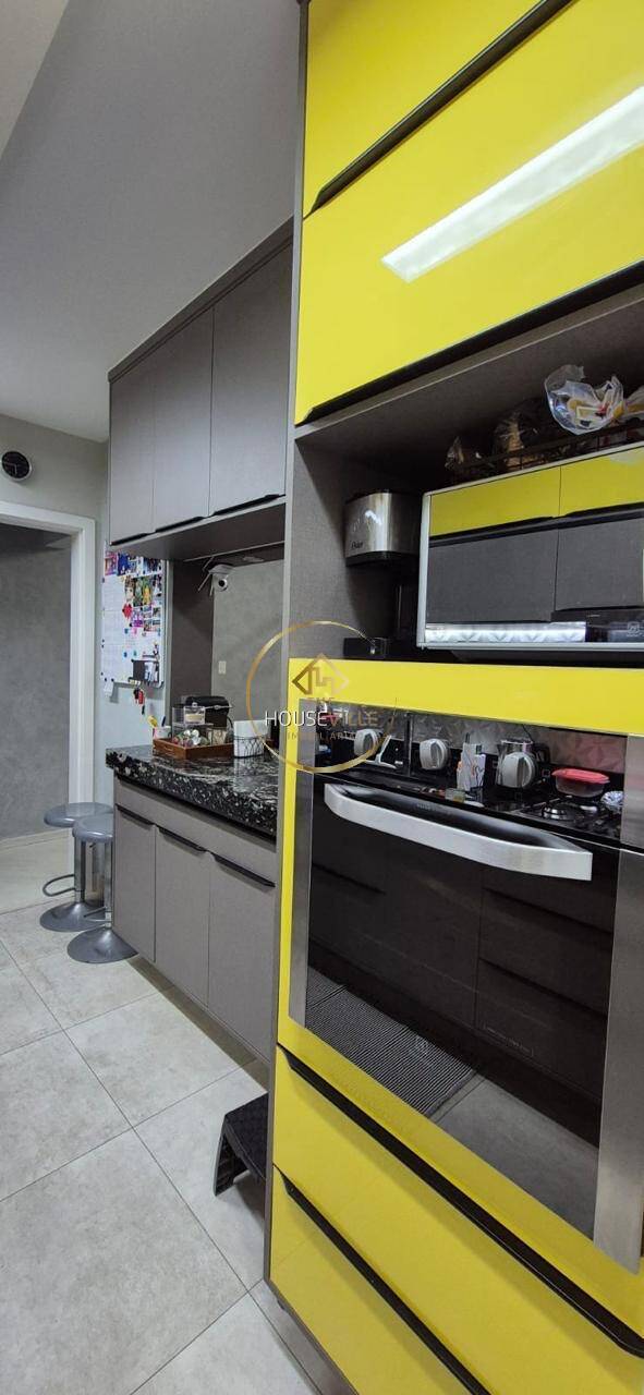 Apartamento à venda com 3 quartos, 181m² - Foto 13