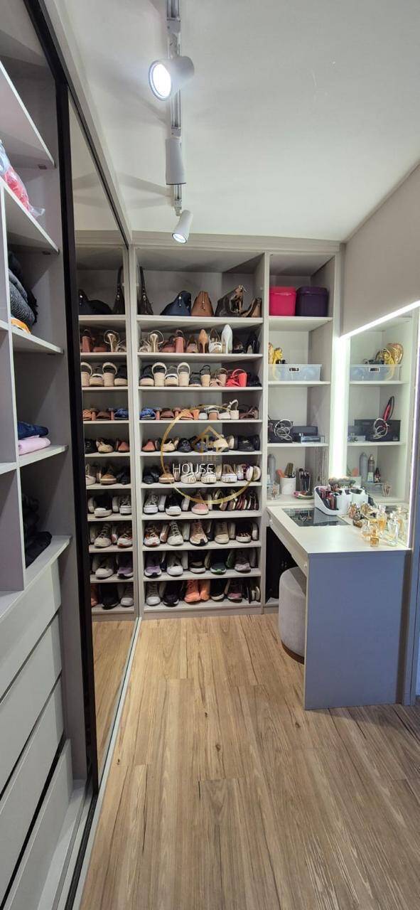 Apartamento à venda com 3 quartos, 181m² - Foto 4