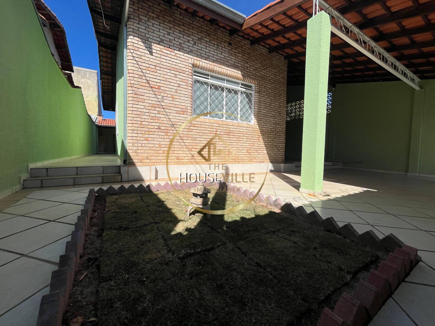 Casa, 4 quartos, 160 m² - Foto 1