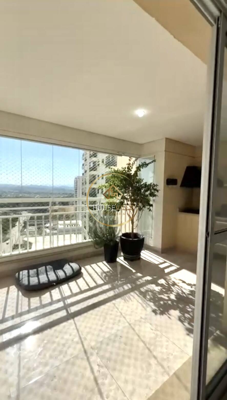 Apartamento à venda com 4 quartos, 124m² - Foto 2