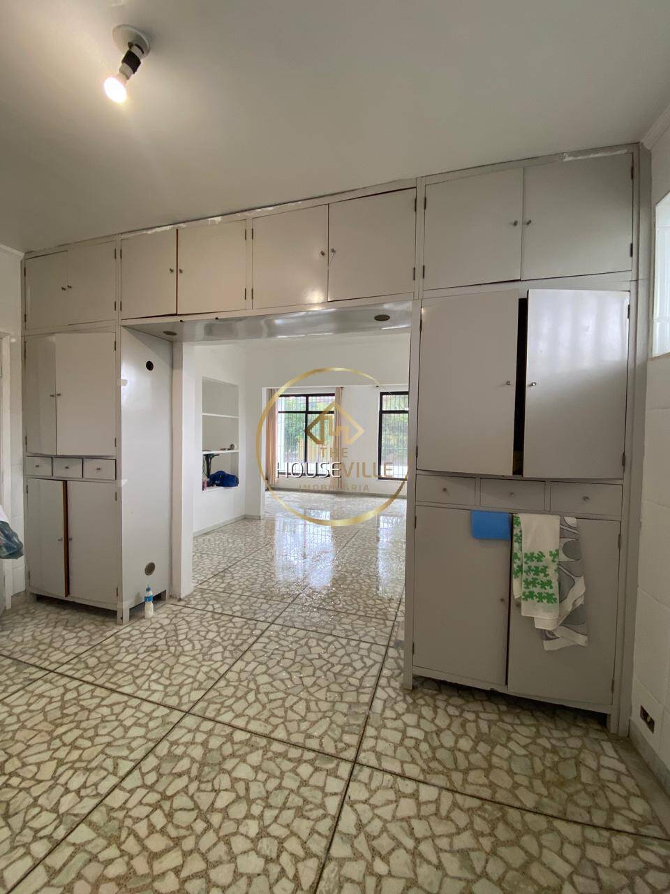 Casa à venda com 3 quartos, 210m² - Foto 5