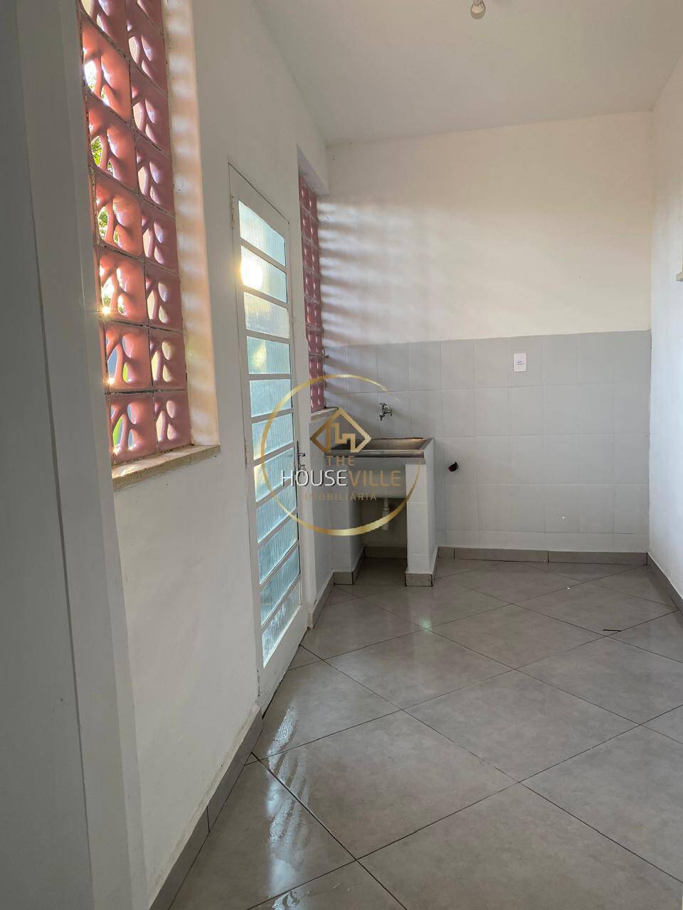 Casa à venda com 3 quartos, 210m² - Foto 11