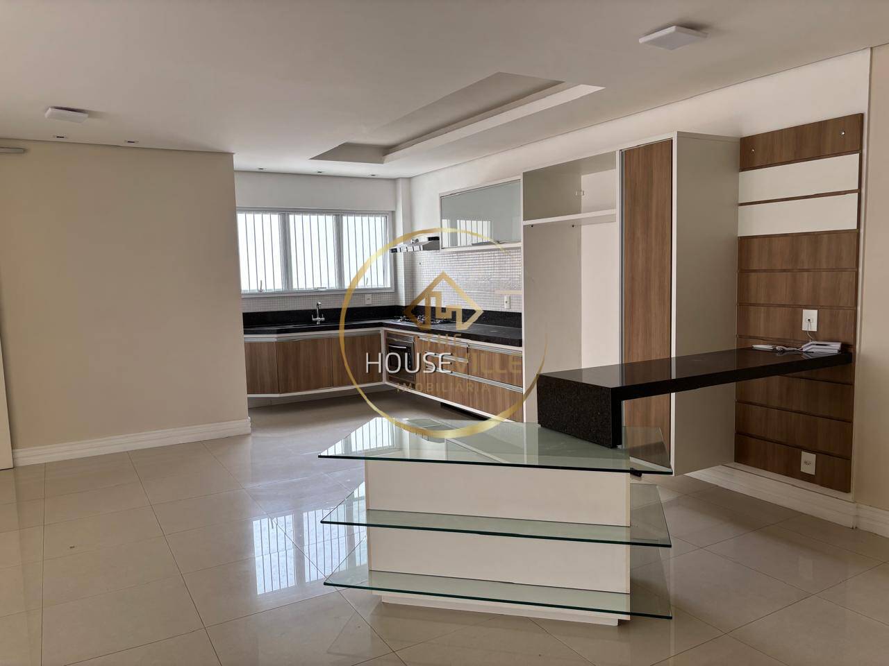 Apartamento, 3 quartos, 106 m² - Foto 2