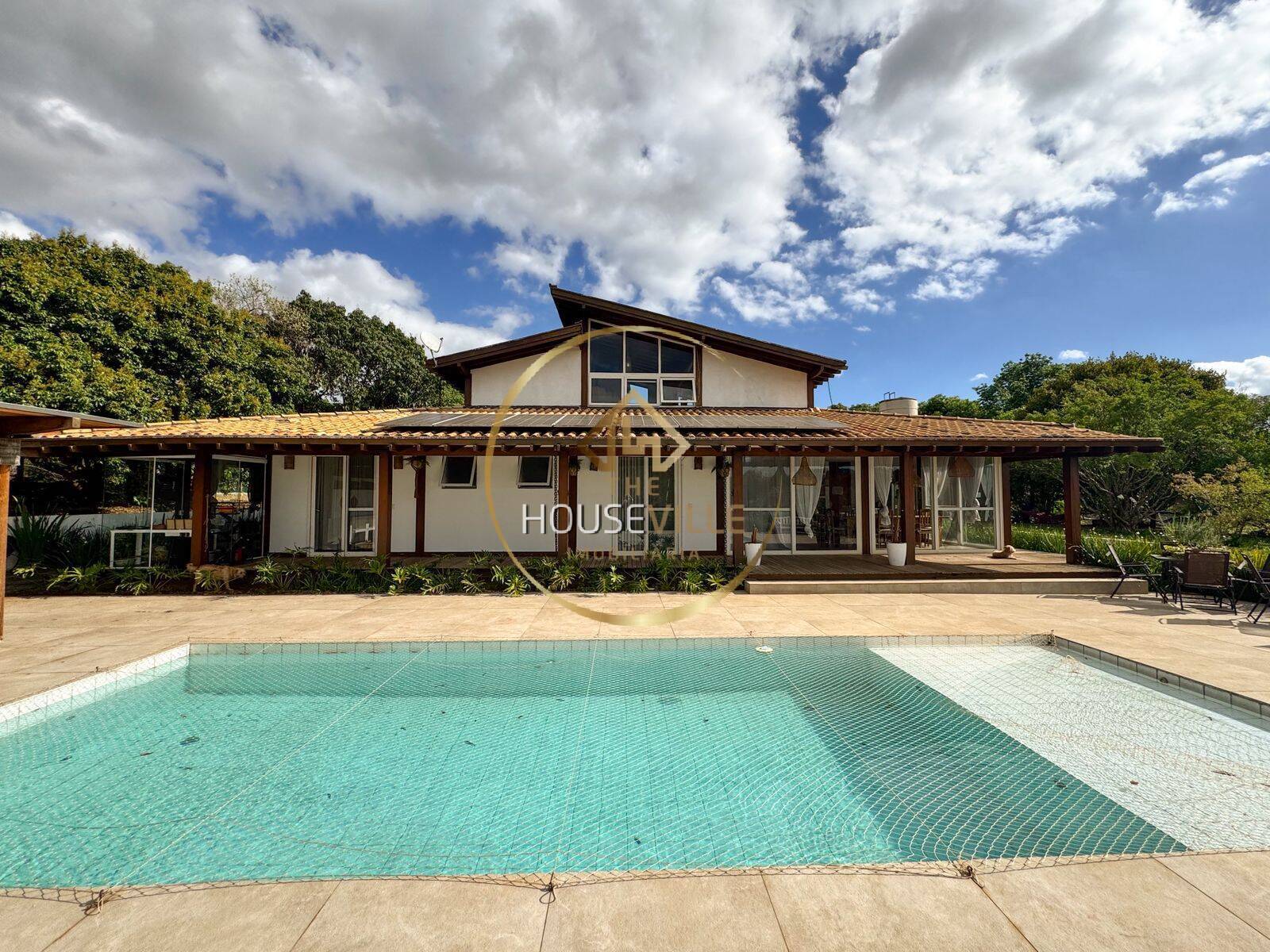 Casa, 8 quartos, 5427 m² - Foto 1