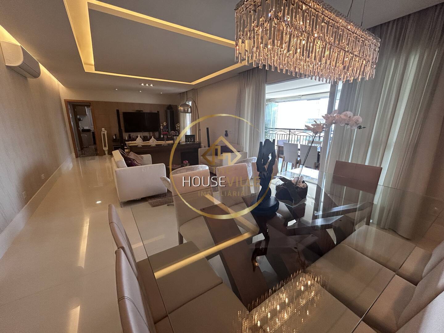 Apartamento, 3 quartos, 176 m² - Foto 1