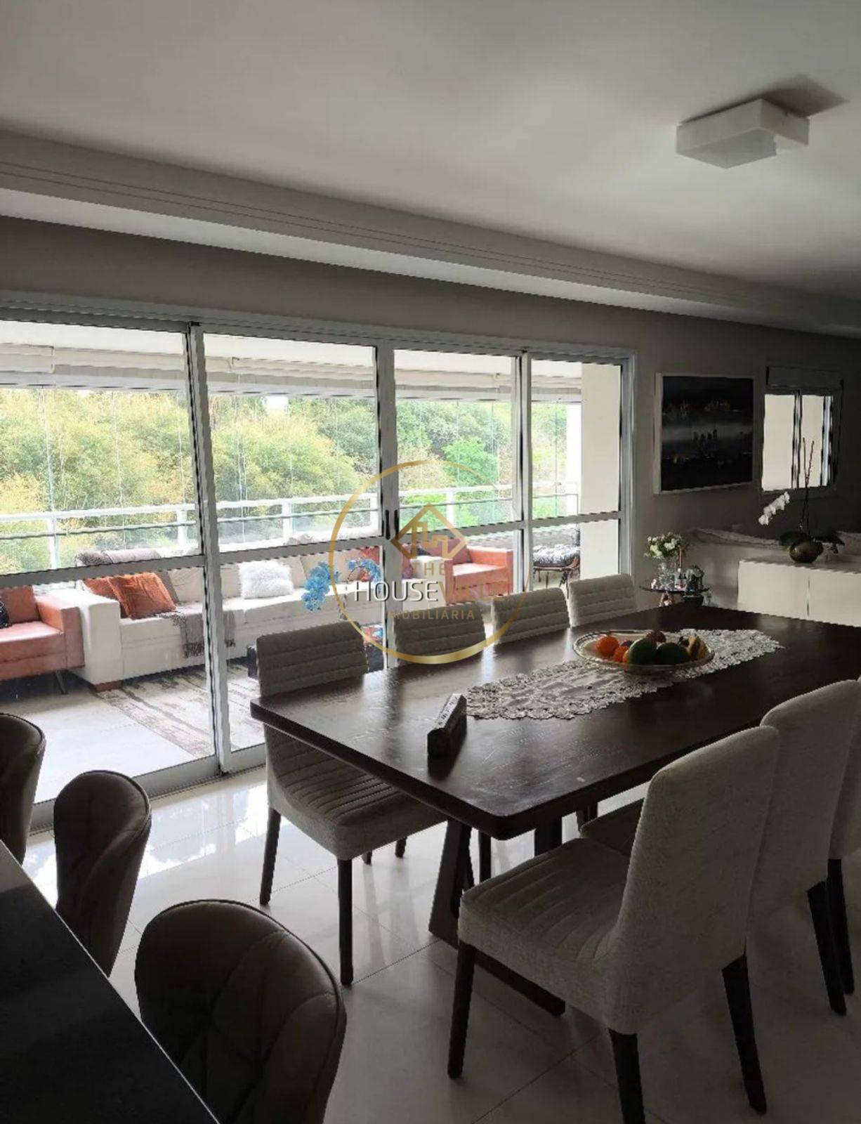 Apartamento, 3 quartos, 182 m² - Foto 1