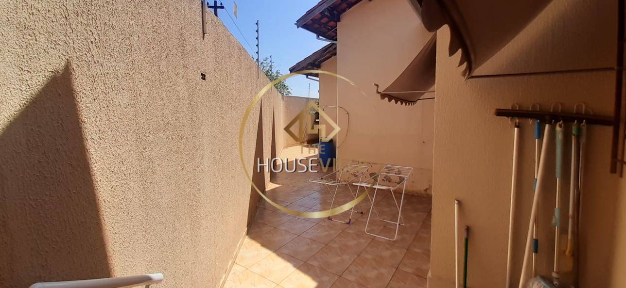 Casa, 3 quartos, 228 m² - Foto 17