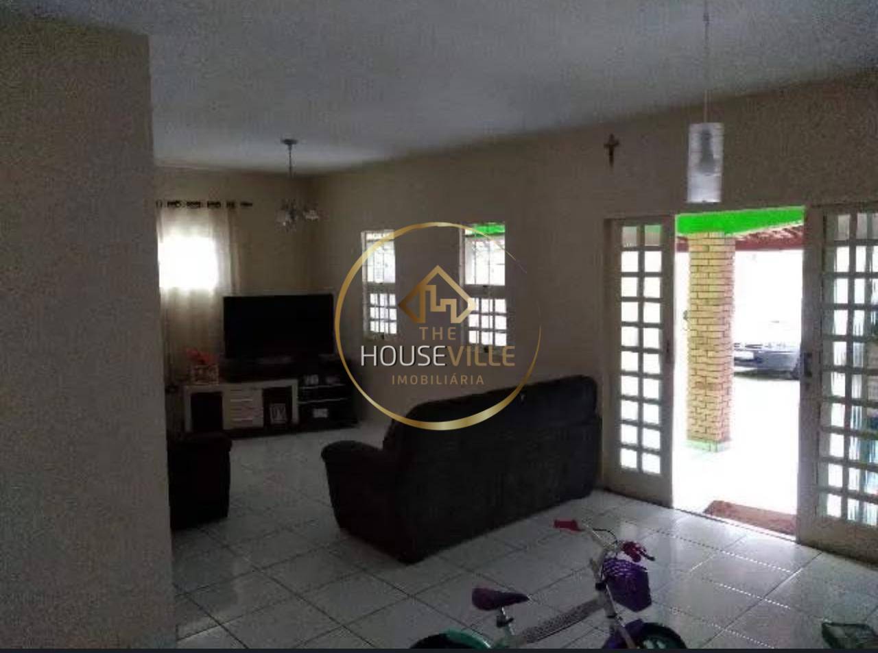 Casa, 5 quartos, 190 m² - Foto 2