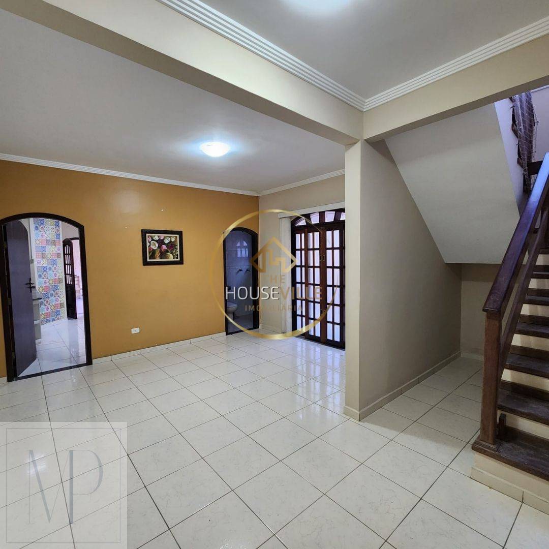 Casa, 3 quartos, 220 m² - Foto 2