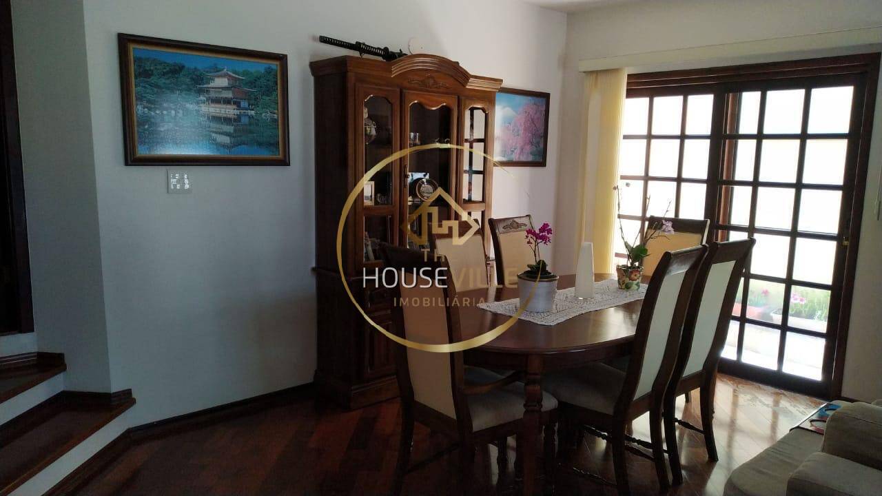 Casa, 3 quartos, 191 m² - Foto 2